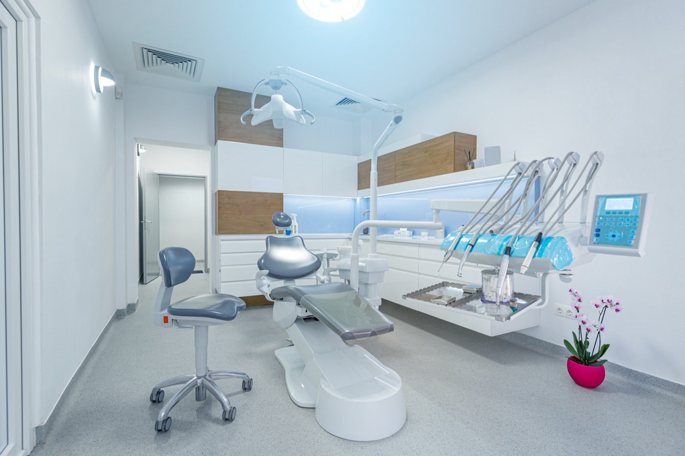 Bright modern dental treatment room